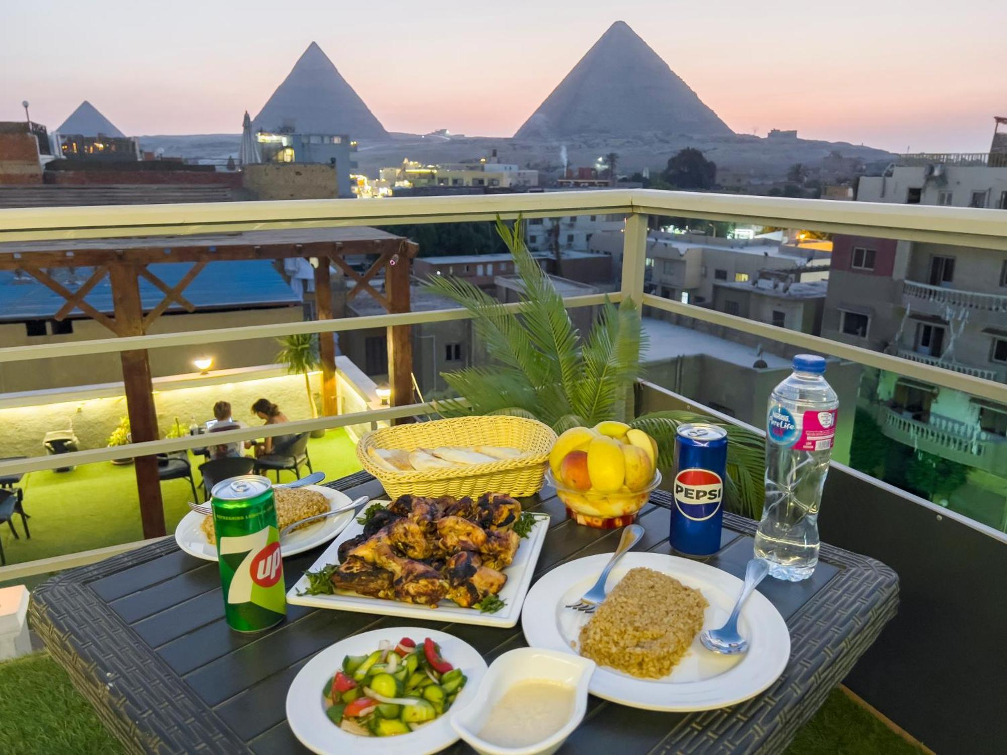 The Pyramids Gate Inn Kafrat al Jabal Экстерьер фото